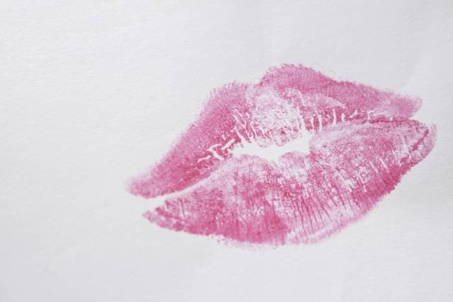 美食探偵 中村倫也と小池栄子のキスシーンがヤバイ 画像 動画まとめも Haruのまめかきブログ